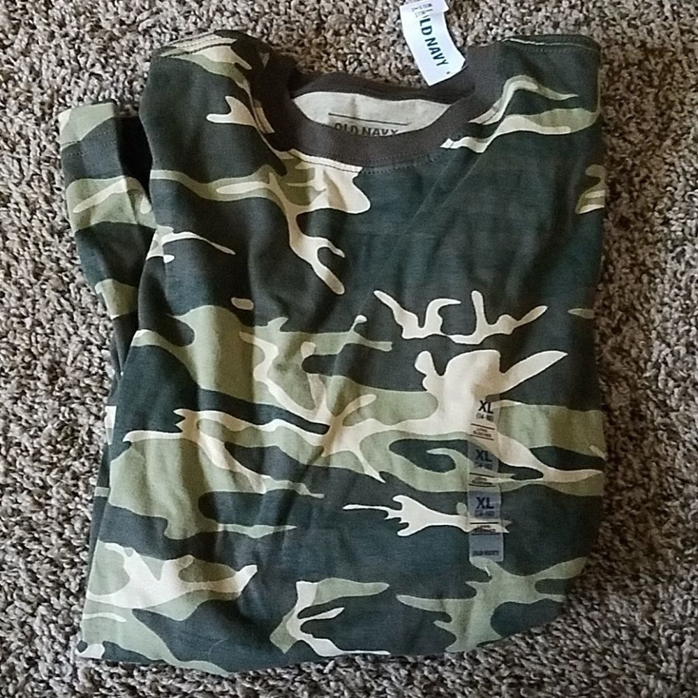 Old Navy Camouflage Long Sleeve Tee Size XL
